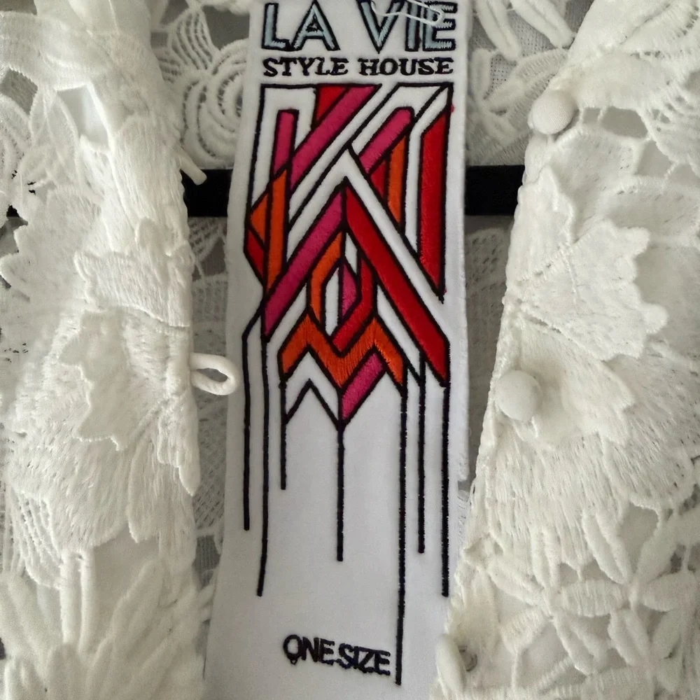White 3D Lace Signiture Mini Caftan - Picture 2 of 7